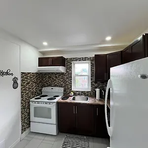 #1 Convvy-nient Residence! Homestay